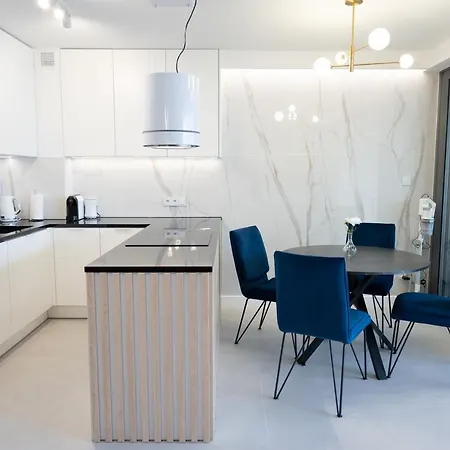 Horizon Hevenia Z Duzym Tarasem I Widokiem Na Morze Apartman