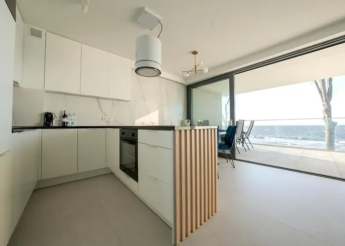 Horizon Hevenia Z Duzym Tarasem I Widokiem Na Morze Rewal